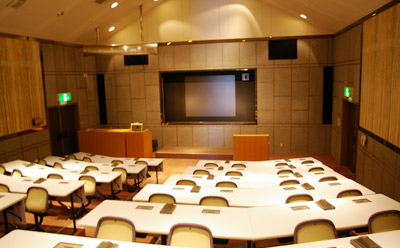 講義室（階段教室）