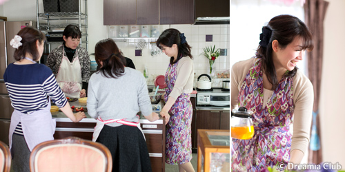 学んだカルトナージュでレシピのバインダーを制作。素敵なセンスと豊富な話題に会話も弾みます