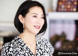 自身の体験をいかし、「美しいヴィ―ガン料理」を提案