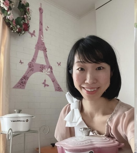 Table jardin blanc 岡安奈々