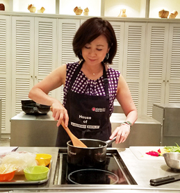 アジアンダイニング 藤本典子