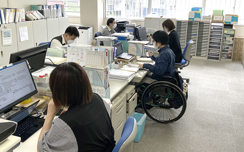 事務作業の様子