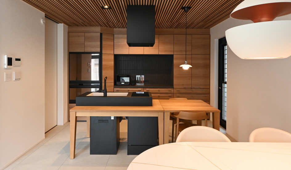 見た目のデザインに“一目惚れ”