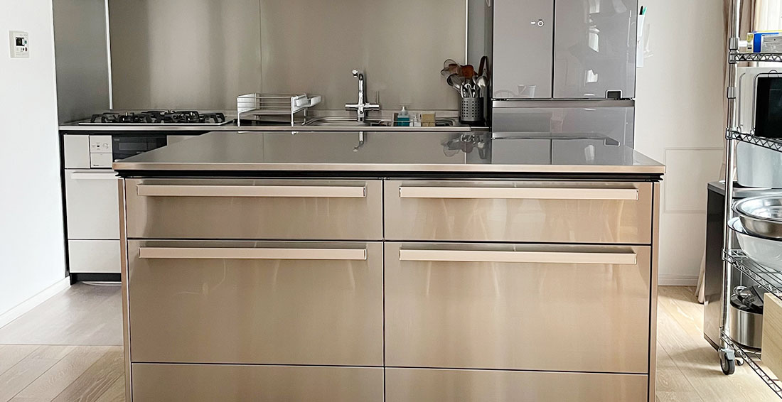 ステンレスですっきり清潔！プロ仕様のこだわりキッチン【プロのキッチン】