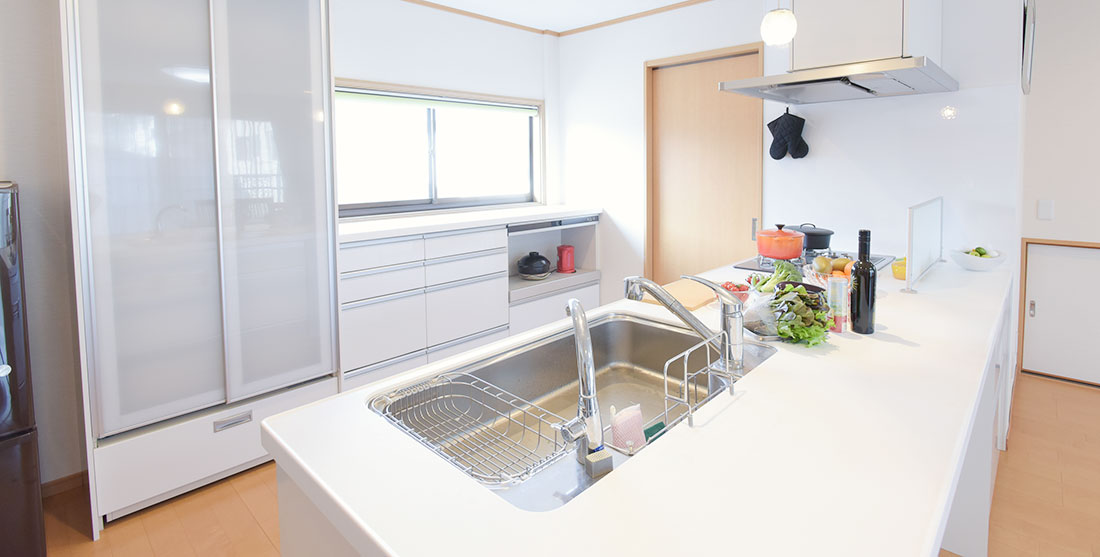 手間をかけずにキレイ！使い勝手のよい「スタイリッシュなデザイン」【プロのキッチン】