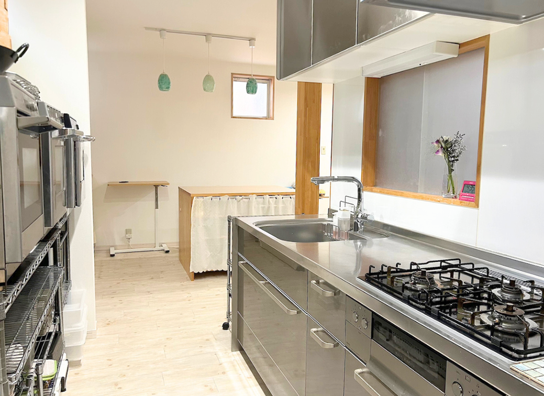 機能も耐久性もデザインも満足、スタイリッシュなプロ仕様キッチン【プロのキッチン】