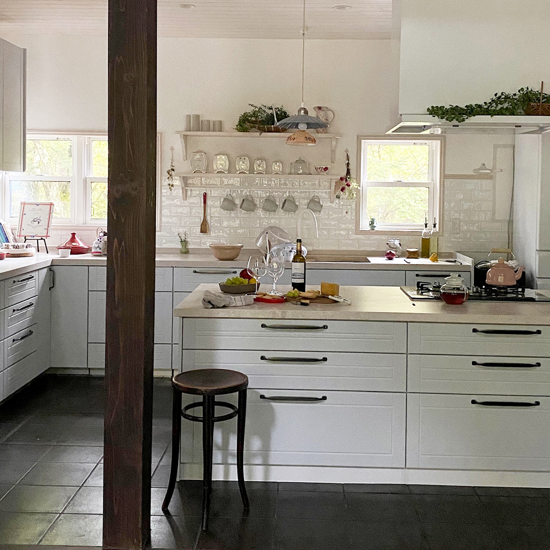 機能も丈夫さも兼ね備えた、居心地の良いキッチン【プロのキッチン】