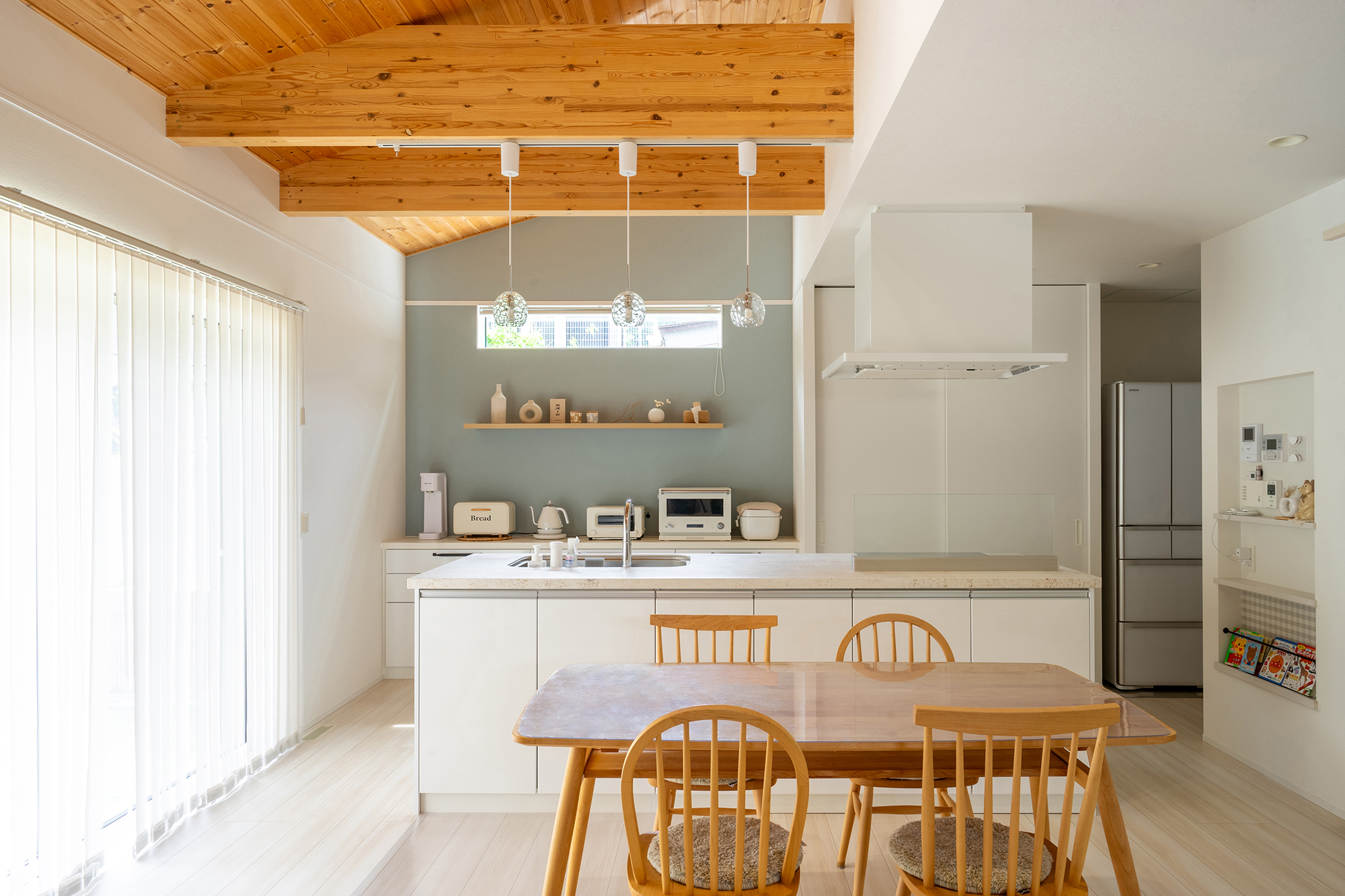 アイランドキッチンで後悔しないために。知っておきたい9つの失敗例と対策