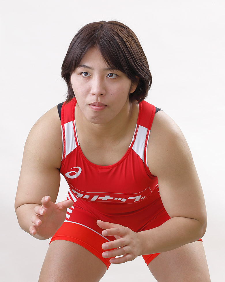 ユニフォーム姿の石井 亜海選手